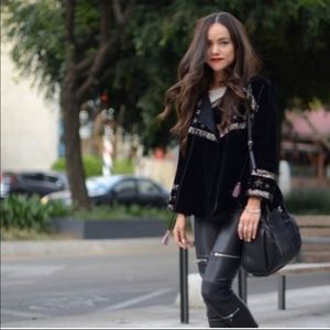 NWT ZARA EMBROIDERED STARS SEQUINS VELVET JACKET